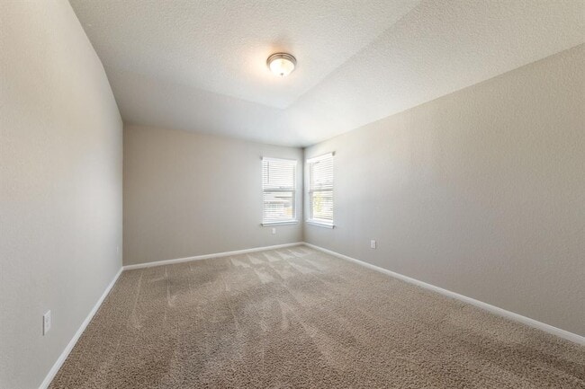 Building Photo - 1914 Whitaker Dr