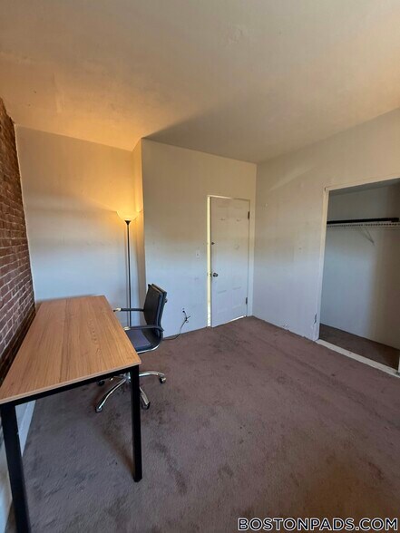 Building Photo - 23 Worcester Square