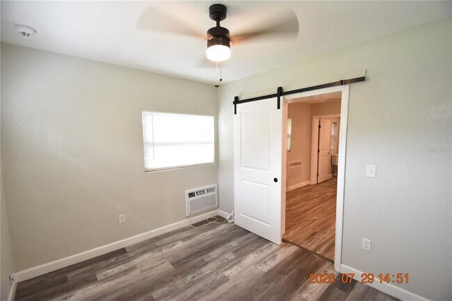 Building Photo - 419 Stremma Rd