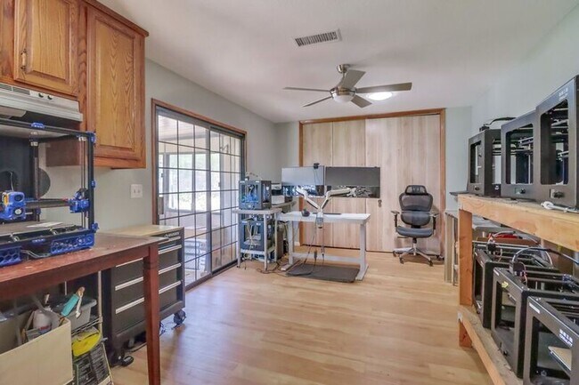 Building Photo - 3289 Altoro Ln