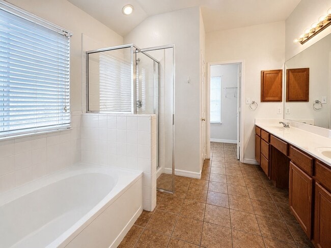 Building Photo - Beautiful 2-story home for lease in a gated community!  North East ISD - 4 Bedrooms / 2.5 Baths