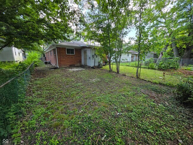 Building Photo - 3911 Aurora St