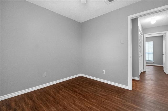 Building Photo - 7910 Meadowlark Ln