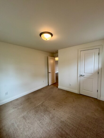 Building Photo - 770-784 Millersport Hwy