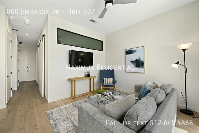 Building Photo - 800 Embassy Dr