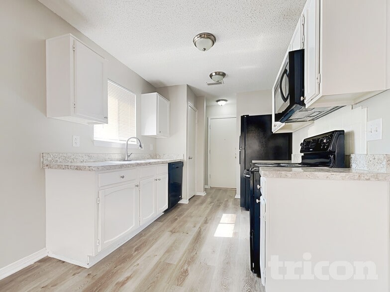 Building Photo - 5620 Oregon Trail Ct