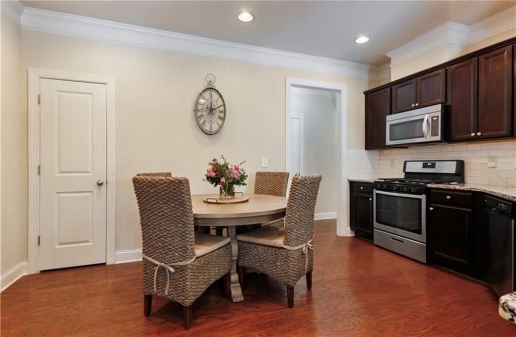 Building Photo - 3539 Peacock Rd