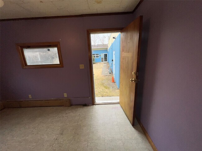 Building Photo - 4 Erie St