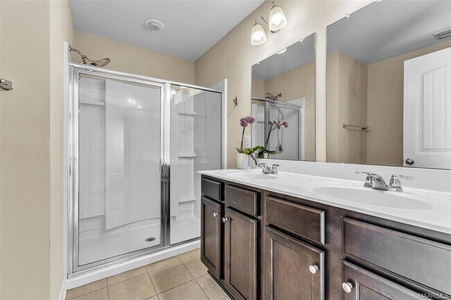 Building Photo - 9348 Turnberry Park Dr