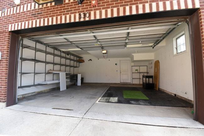 Building Photo - 330 Pennsylvania Way