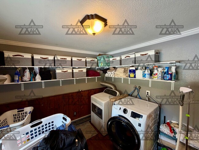 Building Photo - Spacious North Pole Home | 3 Bed, 2 Bath | Fenced Yard + Pet Friendly