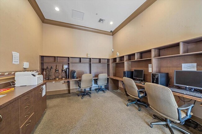 Building Photo - 4122 Central Sarasota Pkwy