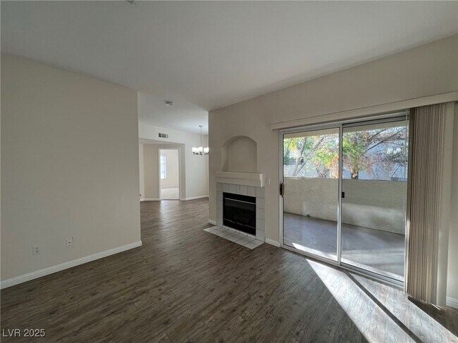 Building Photo - 2975 Bluegrass Ln