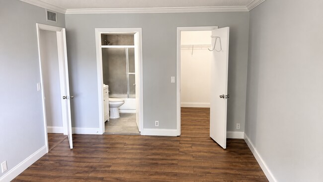 Building Photo - 677 Trace Cir