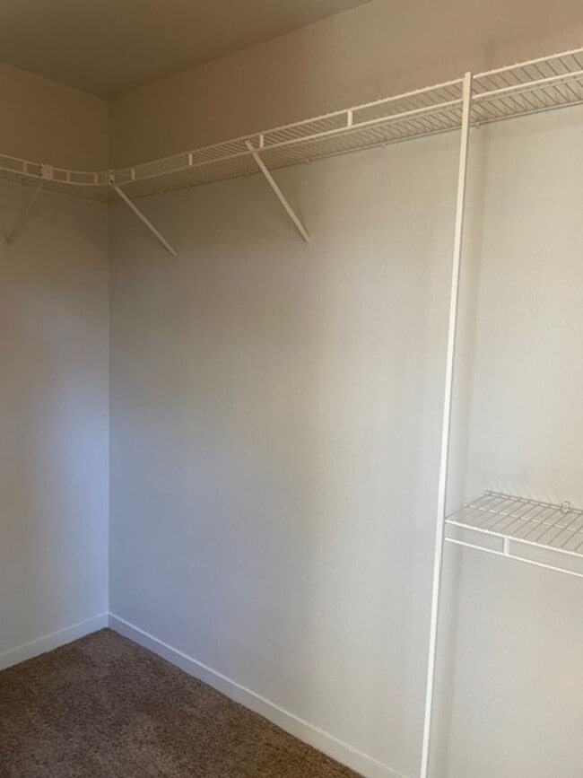 Building Photo - Tracy Home  Available for Rent