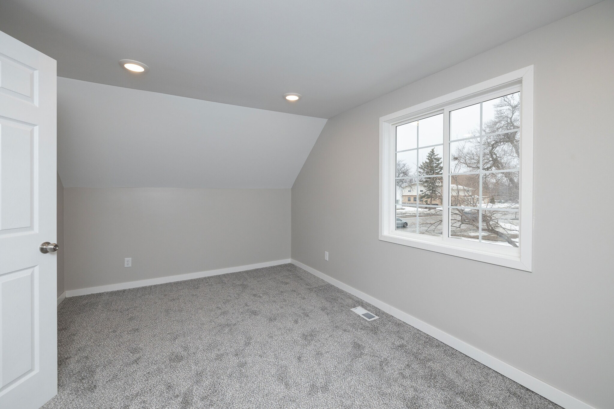 Building Photo - 8835 Nicollet Ave S