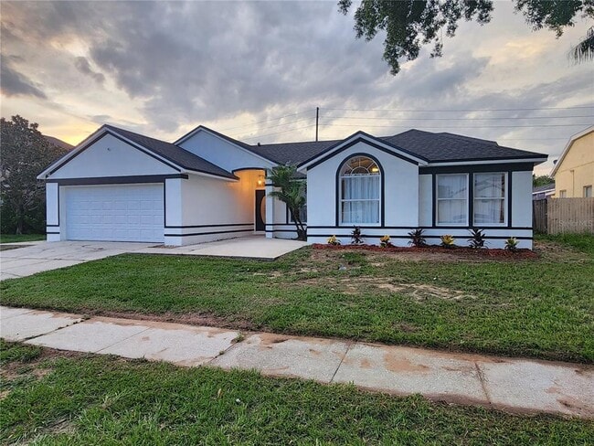 Building Photo - 2883 Picadilly Cir