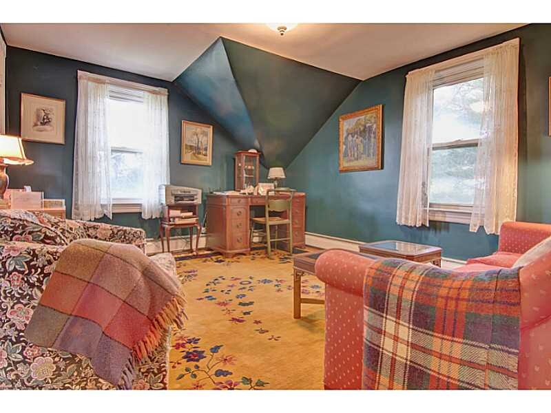 Building Photo - 43 Serpentine Rd