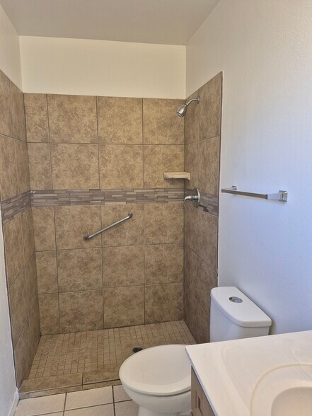 Building Photo - 3068 W Wyoming St