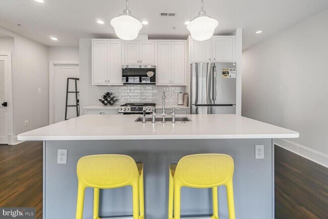 Building Photo - 1514 8th St NW