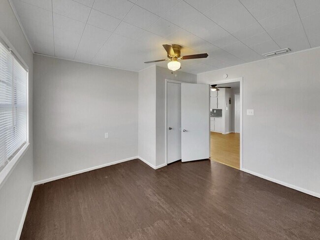 Building Photo - 3815 32nd St