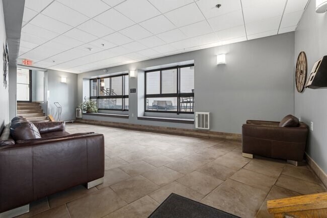 Building Photo - 12 Stoneholm St