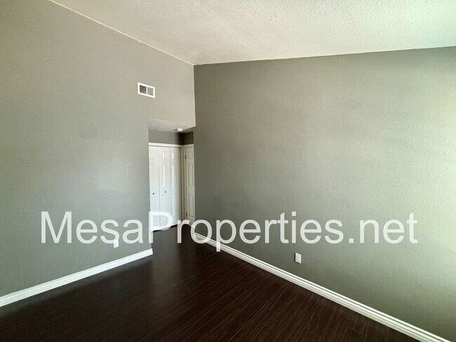 Building Photo - 9788 Balaton St