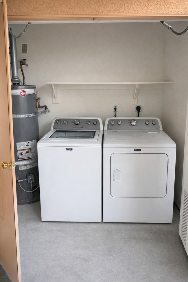 Building Photo - Beautiful 1 Bed 1 Bath in a great community