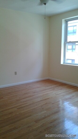Building Photo - 145 Endicott St