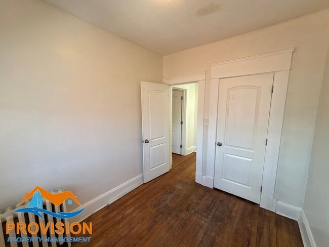 Building Photo - 102 Ventnor Terrace