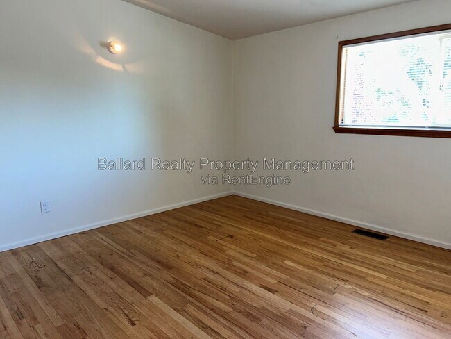 Building Photo - 1802 NW 89th St