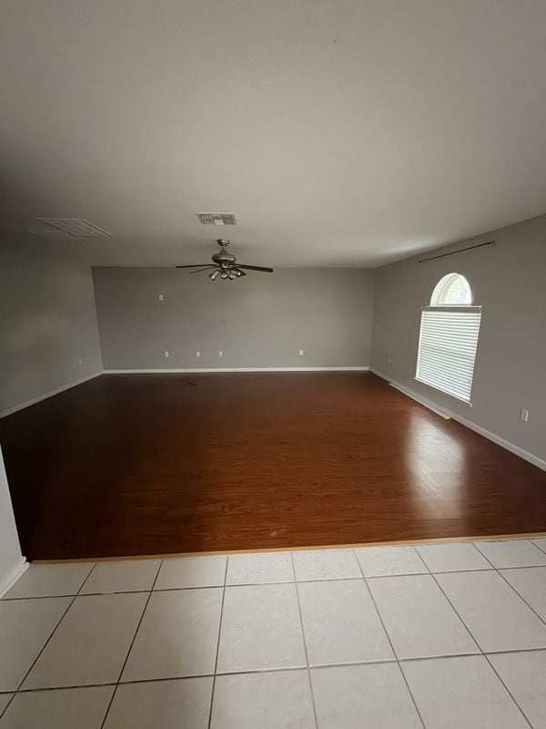 Building Photo - 1312 Hawks Nest Ave