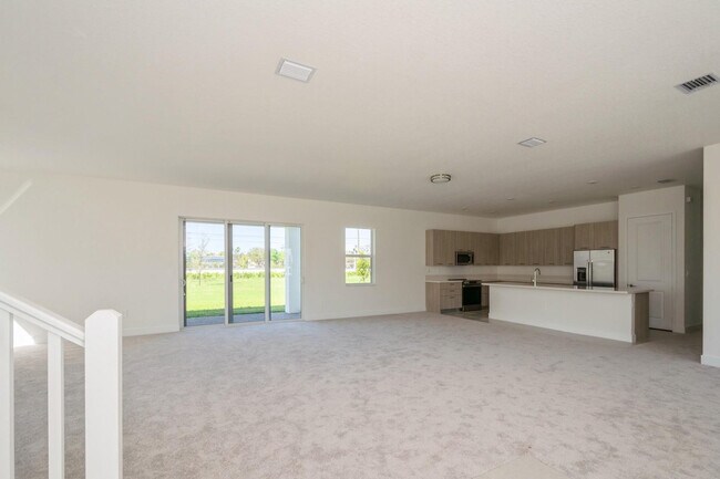 Building Photo - 4385 SW 123rd Ln