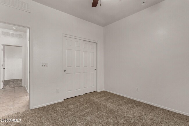 Building Photo - 4211 N 153rd Dr