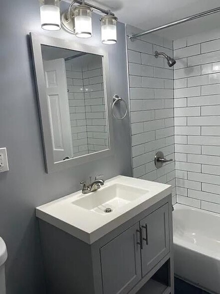 Primary Photo - 473 Bergen Ave