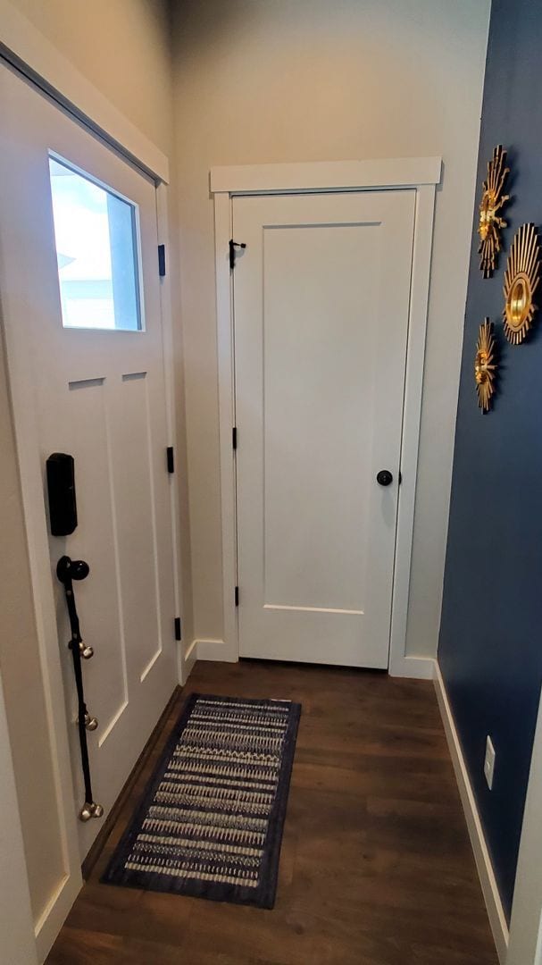 Building Photo - Great 3 Bd 2 Ba Townhome 2 Car Garage