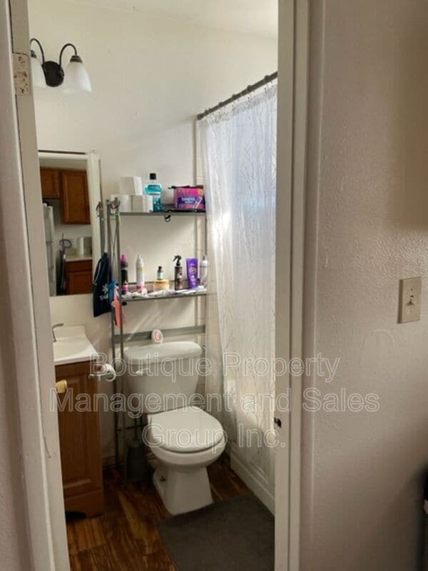 Building Photo - 792 Termino Ave