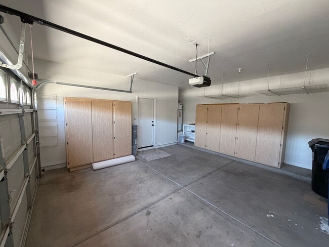 Building Photo - 1650 S Crismon Rd