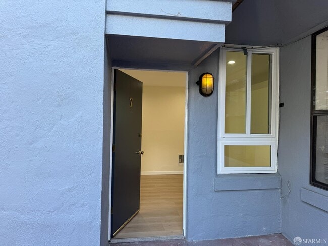 Building Photo - 258 Dorland St