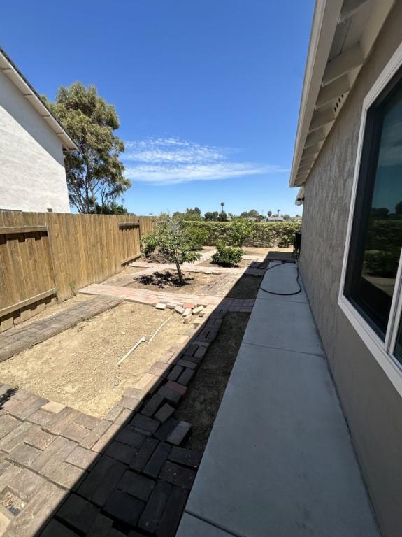 Building Photo - 4636 Benhurst Ave