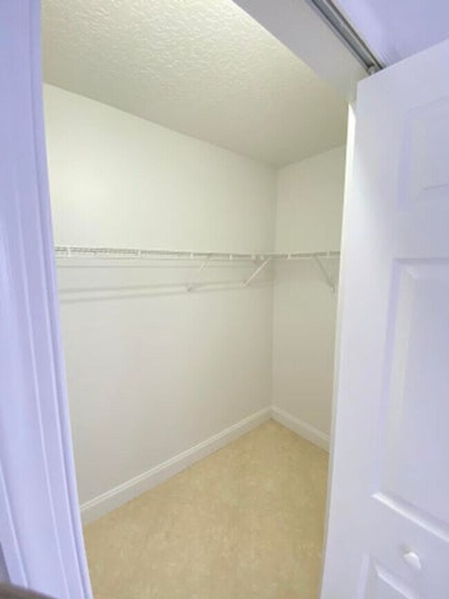 Building Photo - 4593 Bucida Rd