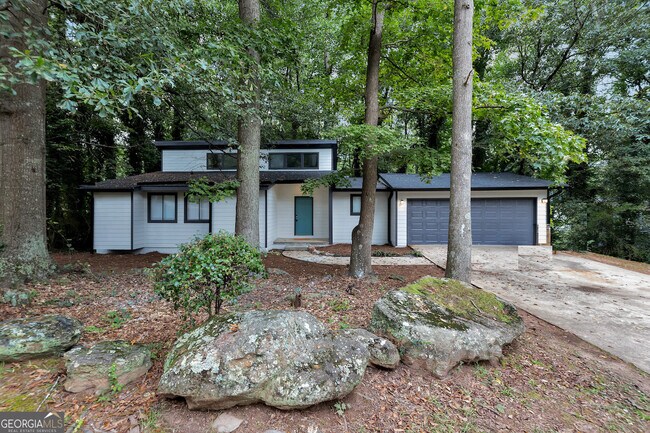 Building Photo - 85 Wilhelmina Dr