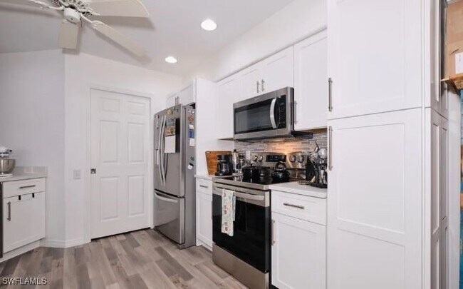 Building Photo - 9140 Southmont Cove
