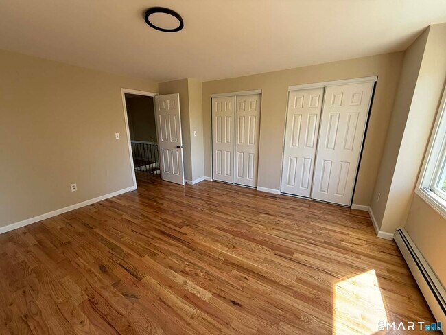 Building Photo - 1001 Old Colony Rd