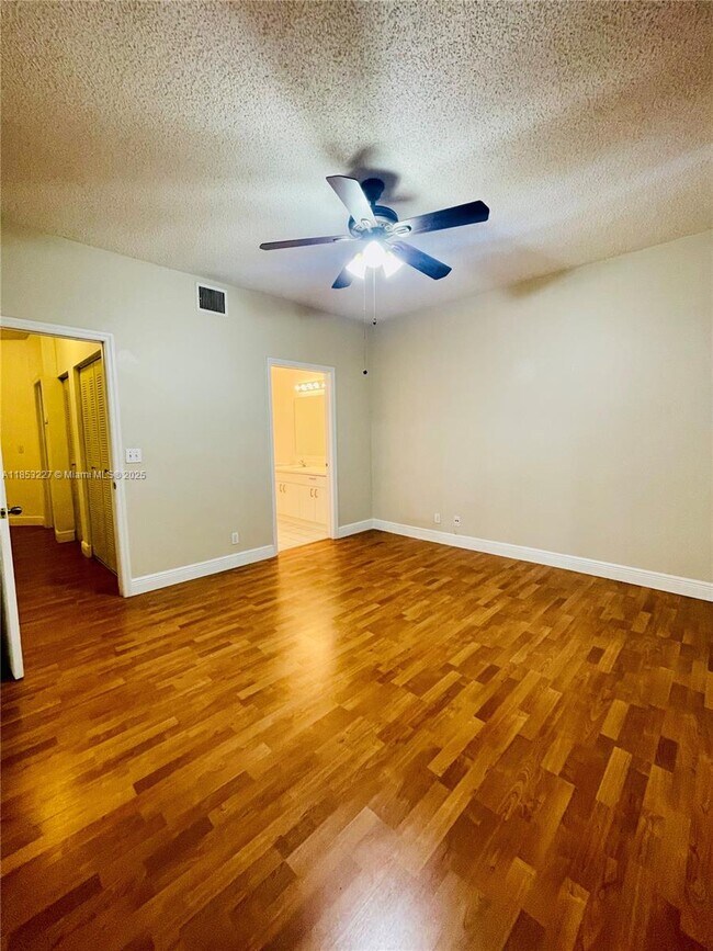 Building Photo - 1503 Veracruz Ln