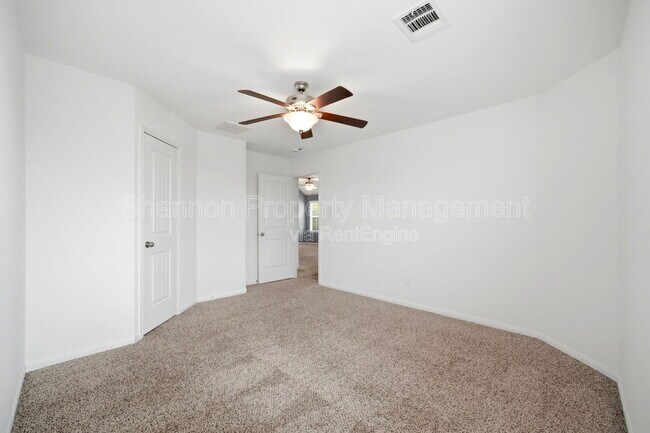 Building Photo - 10322 Urban Oak Trl