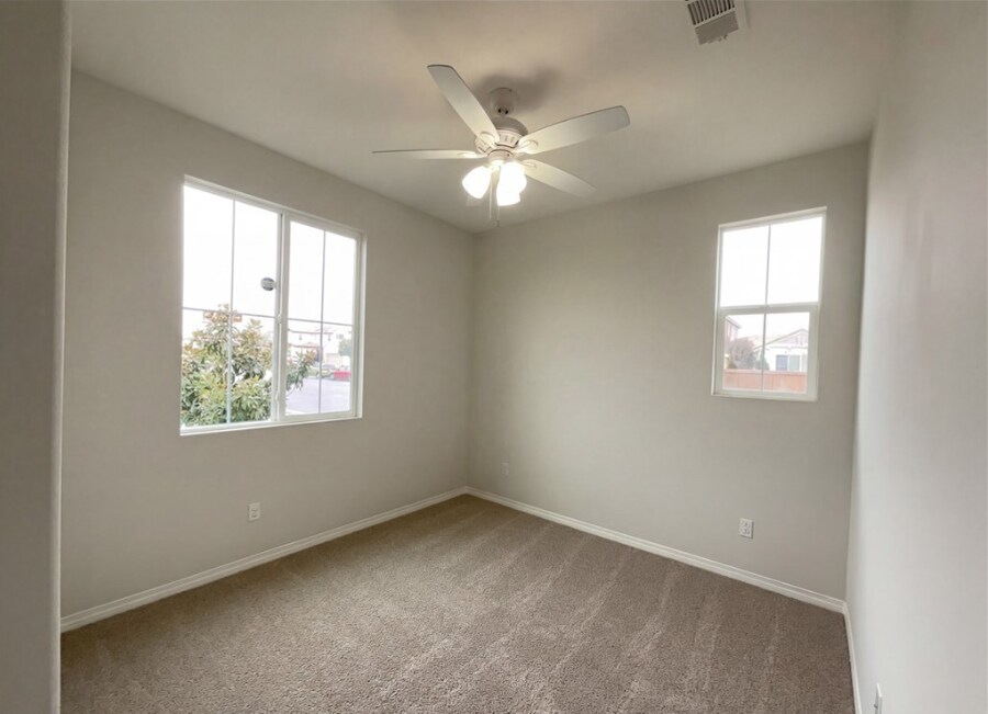 Building Photo - 27552 Gruber Dr