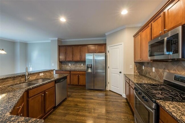 Building Photo - 2707 Silver Hill Terrace SE