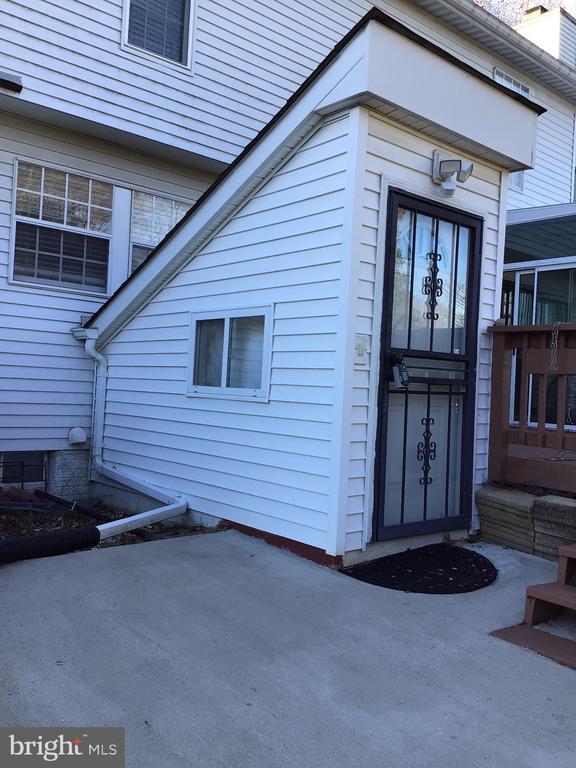 Building Photo - 1307 Fairlakes Pl