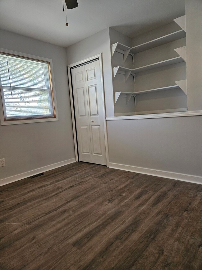 Building Photo - 7518 Taney Pl